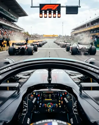 Premium Apple Watch face — Race Start by Watch Luxe